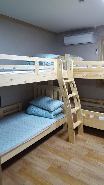 The 1St Andong Hostel Buitenkant foto