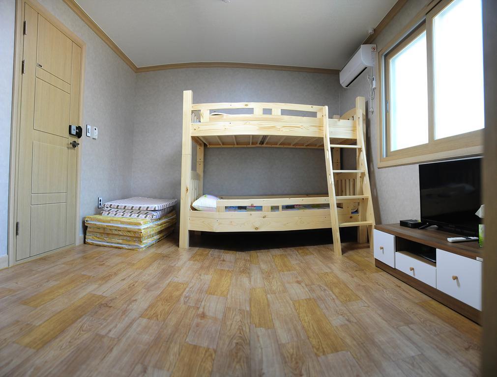 The 1St Andong Hostel Buitenkant foto